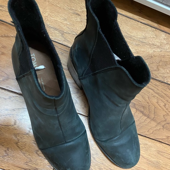 Toms Chelsea Boots - Picture 4 of 5